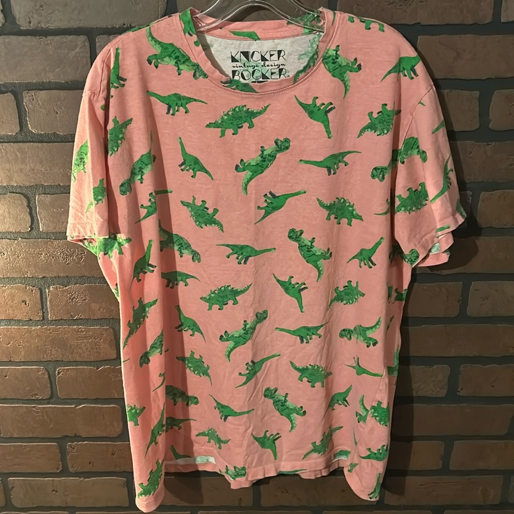 Dinosaur tee 🦖